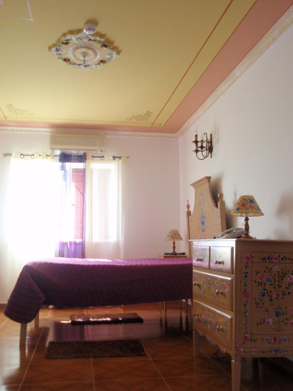 "O Viajante" Low Cost Hotel Estremoz Ngoại thất bức ảnh