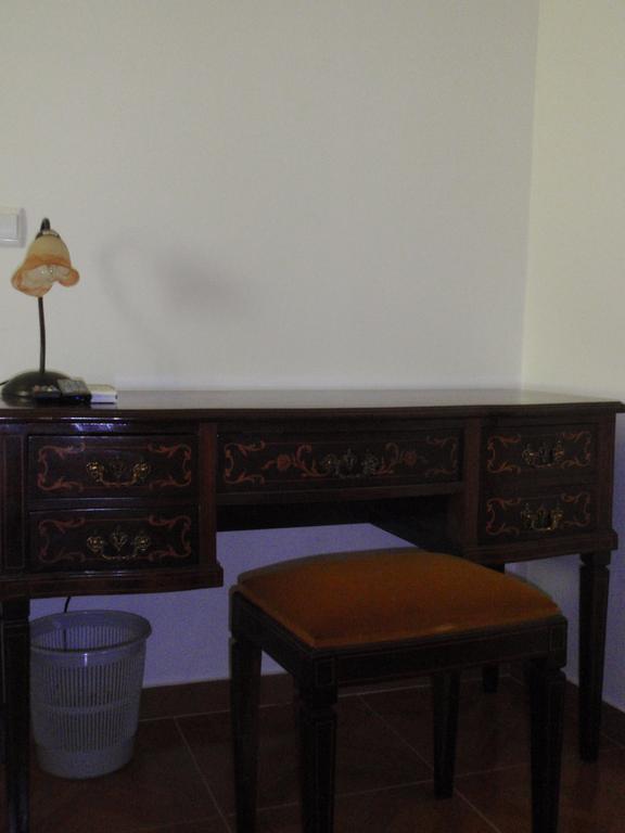 "O Viajante" Low Cost Hotel Estremoz Phòng bức ảnh